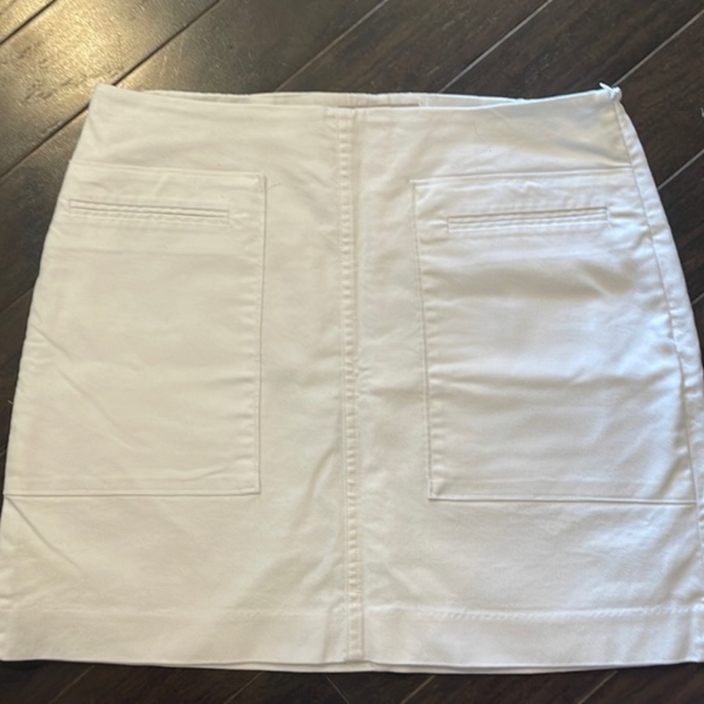 Banana Republic White Skirt